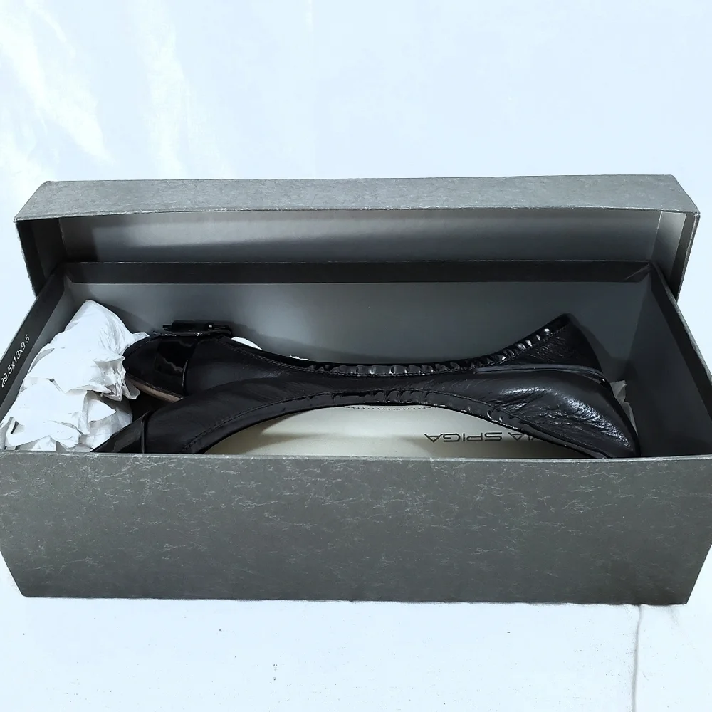 Via Spiga Black Patent Leather Peep Toe Flats